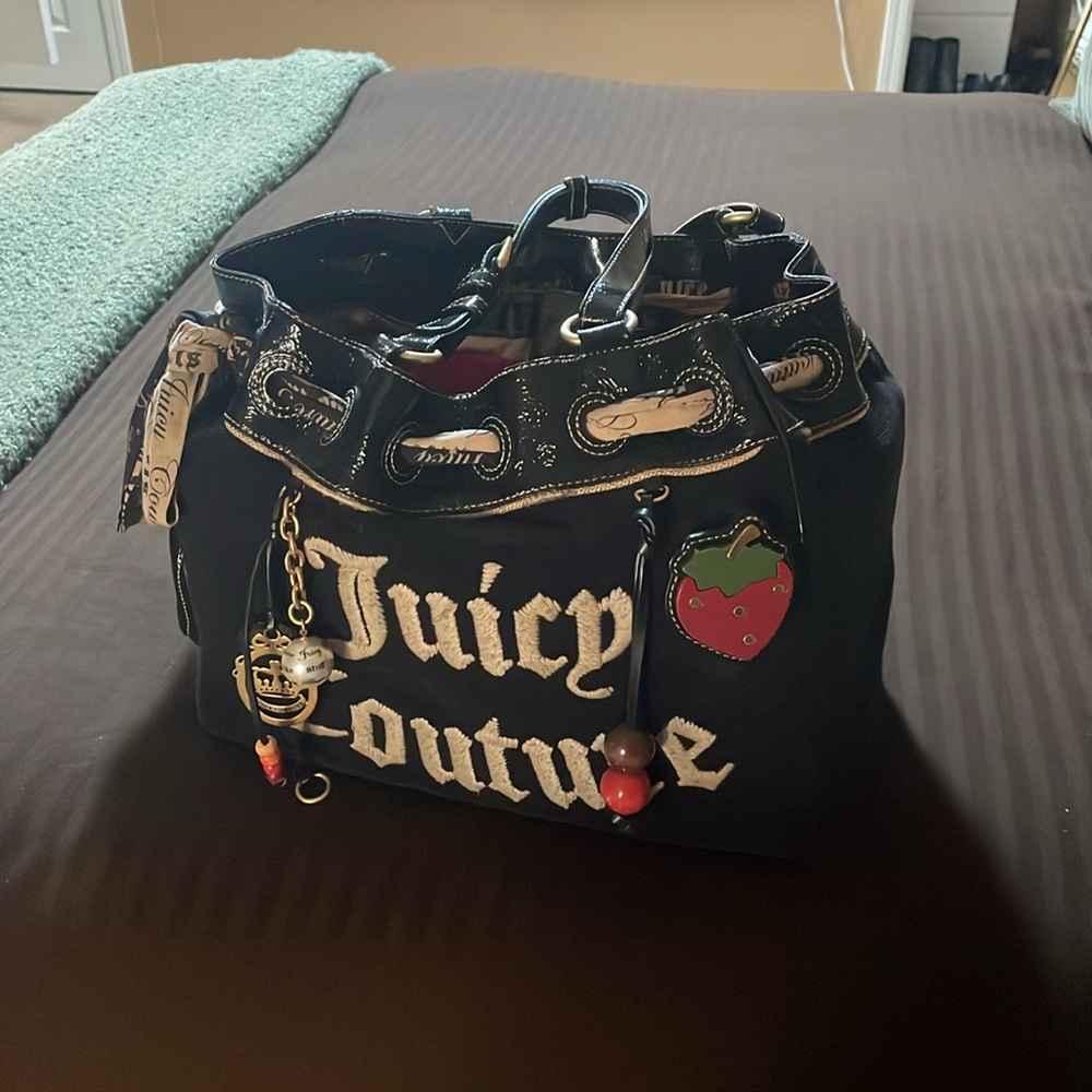 Juicy couture daydreamer tote reserved for K